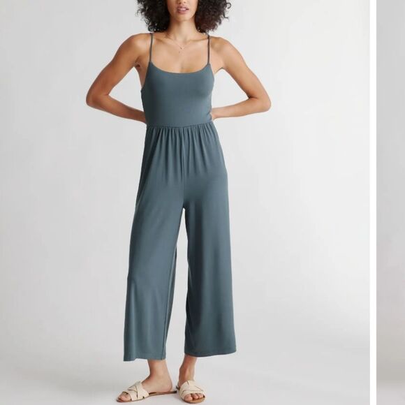 Quince Green Jumpsuit with Relaxed Wide-Leg Design - Picture 1 of 10